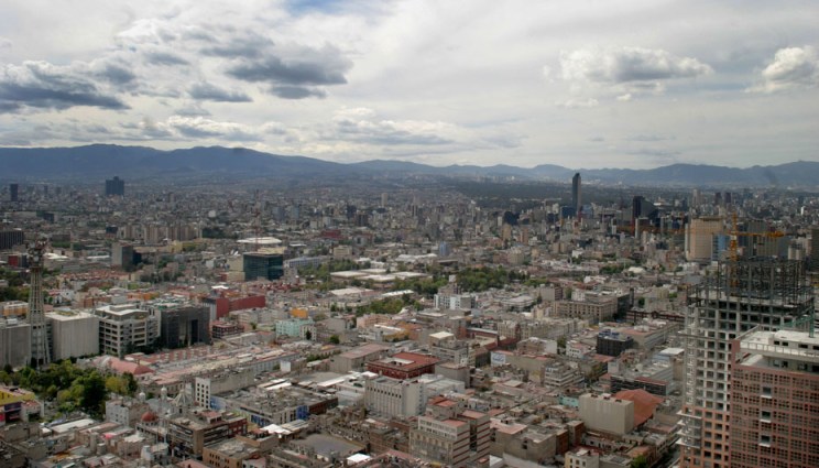 El sector inmobiliario va tras la 'Estrella de Oriente'